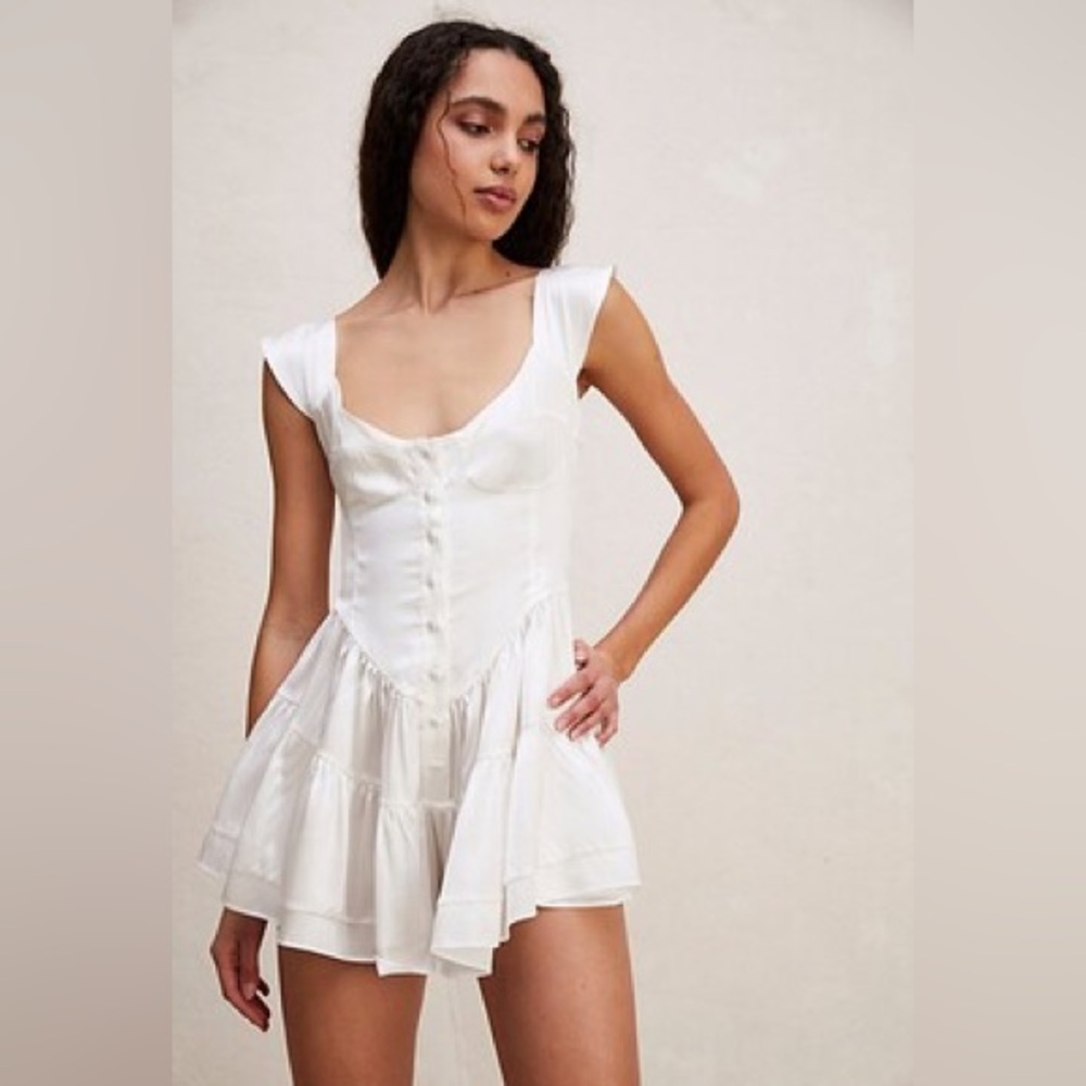 Vanessa Mooney Elisabeth Romper in White